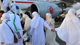 معتمرون يطالبون بتوفير الخدمات الطبية