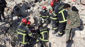 فرق الإنقاذ الجزائرية تسابق الزمن وتنتشل 26 ضحية في تركيا وسوريا