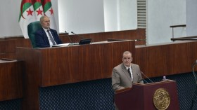 بالفيديو.. تراشق بين البرلمان ووزير التجارة بسبب الأسئلة