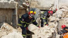 رسالة إلى الذين سيّسوا الزلزال..!!