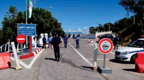 تونسيون عائدون إلى بلادهم يصفون أيامهم الجزائرية بالمميزة