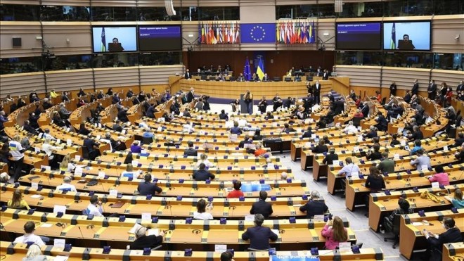 قضية الرشاوى المغربية: البرلمان الأوروبي يرفع الحصانة عن نائبين لمحاكمتهما