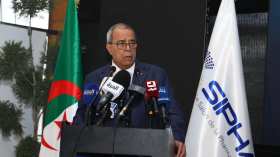 عون: سوق الأدوية في الجزائر متدهور واللوبيات لا ترحم