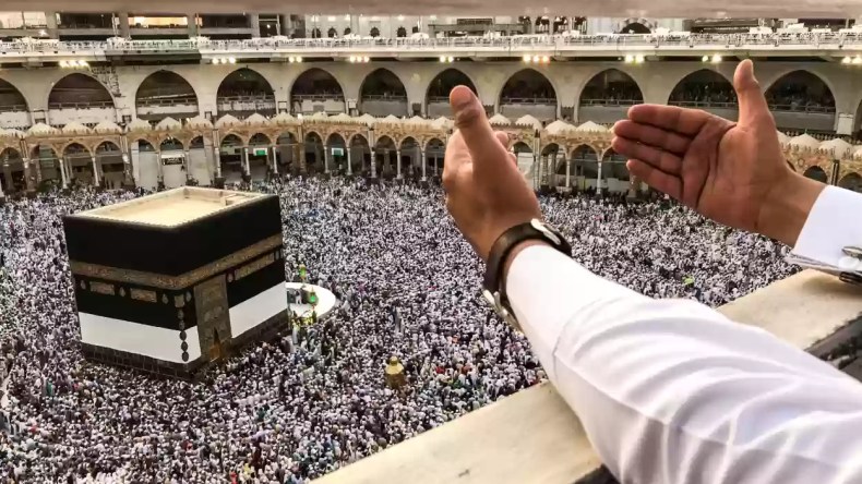 أداء مناسك العمرة بالتأشيرة السياحية لجميع المقيمين في هذه الدول