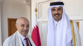 أمير قطر يمنح وساما شرفيا للسفير الجزائري