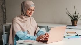 نساء تجاوزن هيمنة الرجل وأصبحن رائدات