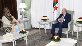 الرئيس تبون يستقبل شيخ الطريقة التيجانية بنيجيريا