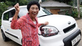 امرأة تحصل على رخصة القيادة بعد أكثر من 900 محاولة