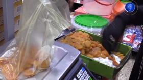 الفواكه الجافة.. ضعف الصناعة التحويلية محليا ينعكس سلبا على إستقرار السوق