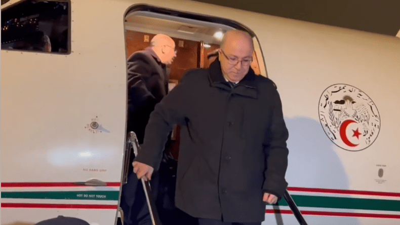 ممثلا لرئيس الجمهورية.. الوزير الأول في أذربيجان (فيديو)