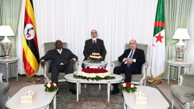 الرئيس تبون يستقبل نظيره الأوغندي برئاسة الجمهورية