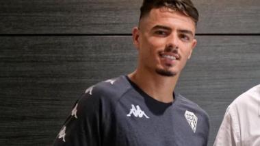 Critiqué pour son soutien à Ilyes Chetti, l’entraîneur d’Angers démissionne