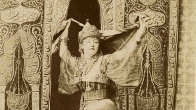 بلوزة سيدي بومدين والتقريفة والحايك العشعاشي.. هكذا كانت تلبس نساء الغرب الجزائري