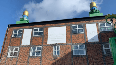 Royaume-Uni: Deux tentatives de meurtre près de mosquées