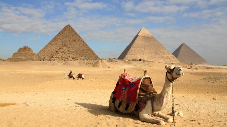 مصر: تسهيلات جديدة في منح التأشيرة للسيّاح القادمين من الجزائر
