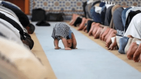 هل يُطرد الأطفال من المساجد؟