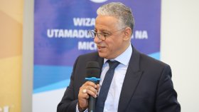 لقجع عاقب عمروش لاستهداف الجزائر والسيطرة على تنزانيا