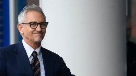 قناة بي بي سي “المُستقلّة” تطرد إعلاميا انتقد الحكومة البريطانية!