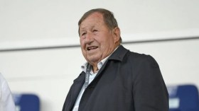 شيخ المدربين الفرنسيين يُنصف عوّار