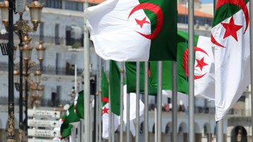 القافلة تسرع