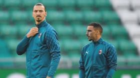 بن ناصر “الخلوق” يرفض حمل شارة القائد تواضعا أمام إبراهيموفيتش