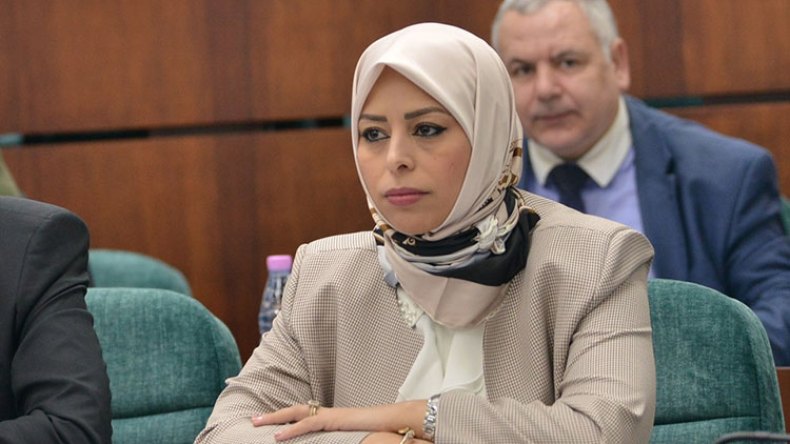النواب لهم صلاحية مساءلة الحكومة في أي مسألة وطنية