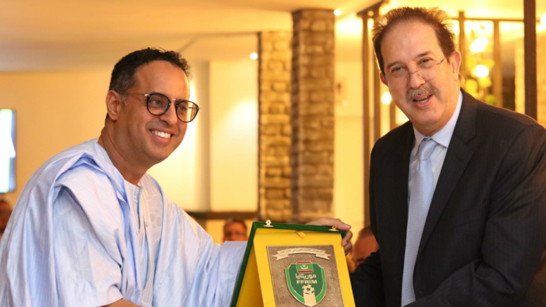 مصطفى بيراف يكرّم في موريتانيا
