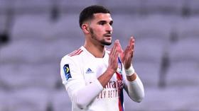 عوّار يردّ بِخصوص انتقاله إلى نادي فرانكفورت