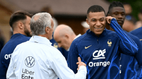 ديشان يحسم مسألة شارة القيادة في منتخب “الديوك”