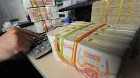 تأييد أحكام الحبس بحق متهمين وتبرئة مديرة “موستلاند”