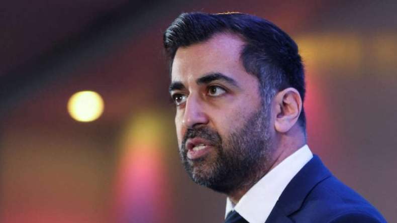 بالصور.. رئيس وزراء اسكتلندا يقيم الصلاة بمقر إقامته الرسمي