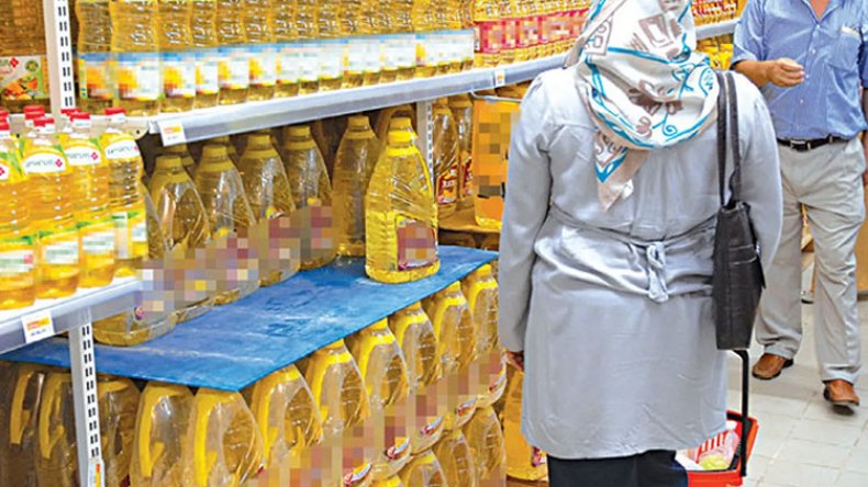 الحكومة تأمر بتفريغ المخزون الإضافي لـ7 مواد في السوق