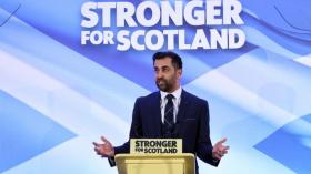 حمزة يوسف.. أول رئيس وزراء مسلم في دولة غربية