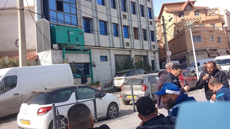 البطالة تهدّد 500 عامل بمؤسسة أمنهيد بباب الزوار