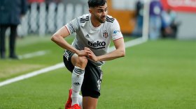 رشيد غزال سلاح بشكتاش في قمة الدوري التركي