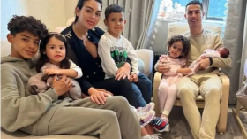 بالفيديو.. ابنتا رونالدو تتعلمان العربية بعد شهرين من الإقامة في السعودية