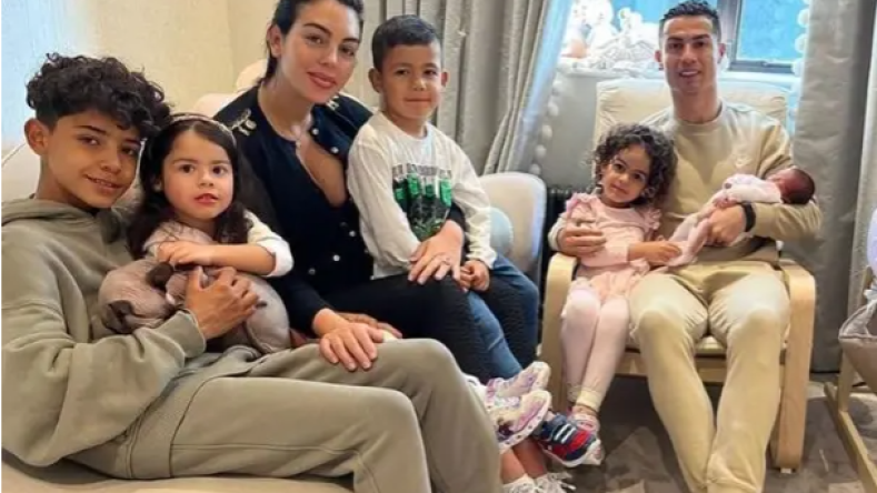 بالفيديو.. ابنتا رونالدو تتعلمان العربية بعد شهرين من الإقامة في السعودية