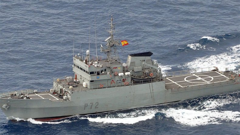 سفينة عسكرية إسبانية على الحدود المغربية