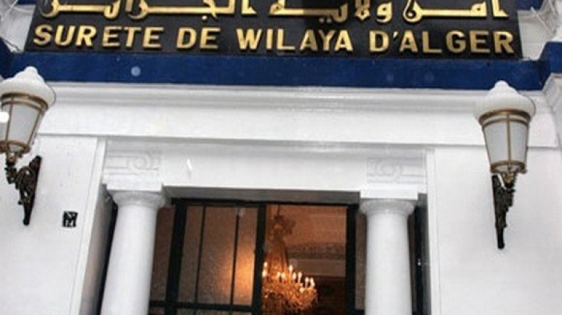 شرطة العاصمة: الإطاحة بشبكة لسرقة السيارات واسترجاع 20 مركبة