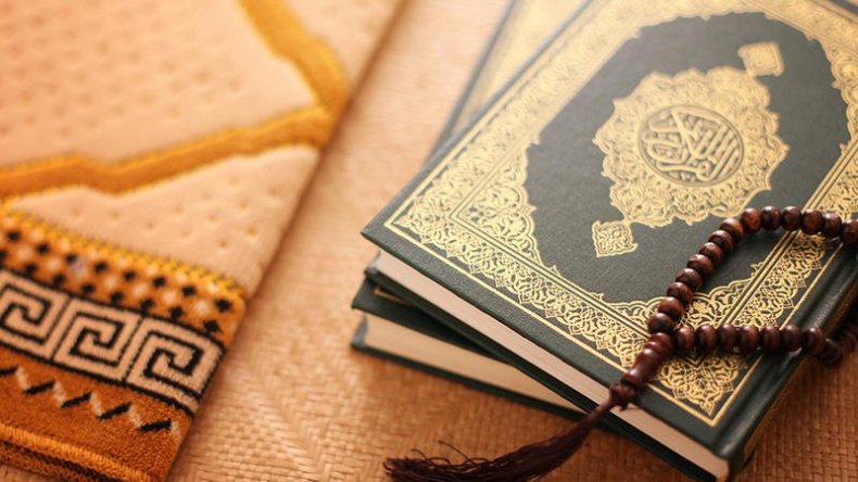 متصدر بكالوريا 2022 بأم البواقي يختم كتاب الله