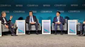 عرقاب: الجزائر قررت استثمار 40 مليار دولار لزيادة انتاج المحروقات