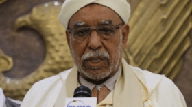 الخليفة العام للطريقة التيجانية يوجّه دعوة لطرفي الاشتباكات في السودان