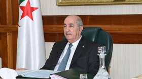 احتجاجات قانون التقاعد تؤجل زيارة الرئيس تبون إلى فرنسا