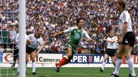 منتخب الجزائر والألمان.. قصة تحد مونديالي في رمضان