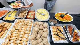 افطار جماعي يجمع المسلمين بمدينة دلاس الامريكية