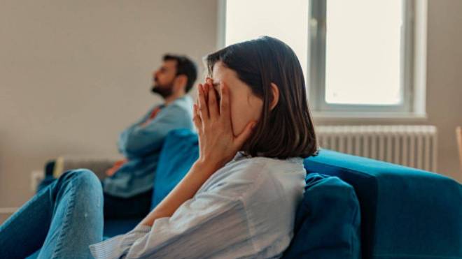 التغاضي وكتمان المشاعر.. هل هذا ما يحتاجه الأطفال داخل الأسرة؟