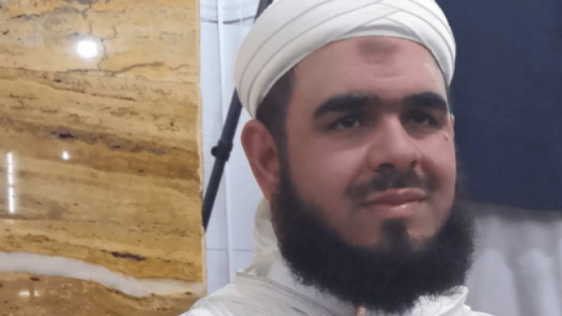 أول تعليق من الإمام وليد مهساس على “فيديو القطة” (فيديو)