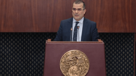 وزير العمل يعرض مشروع قانون الحقّ في الإضراب