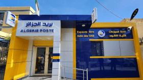 سحب 900 مليار من موزّعات بريد الجزائر في يوم واحد