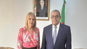 وزير الصناعة يتحادث مع نغزة حول صناعة السيارات